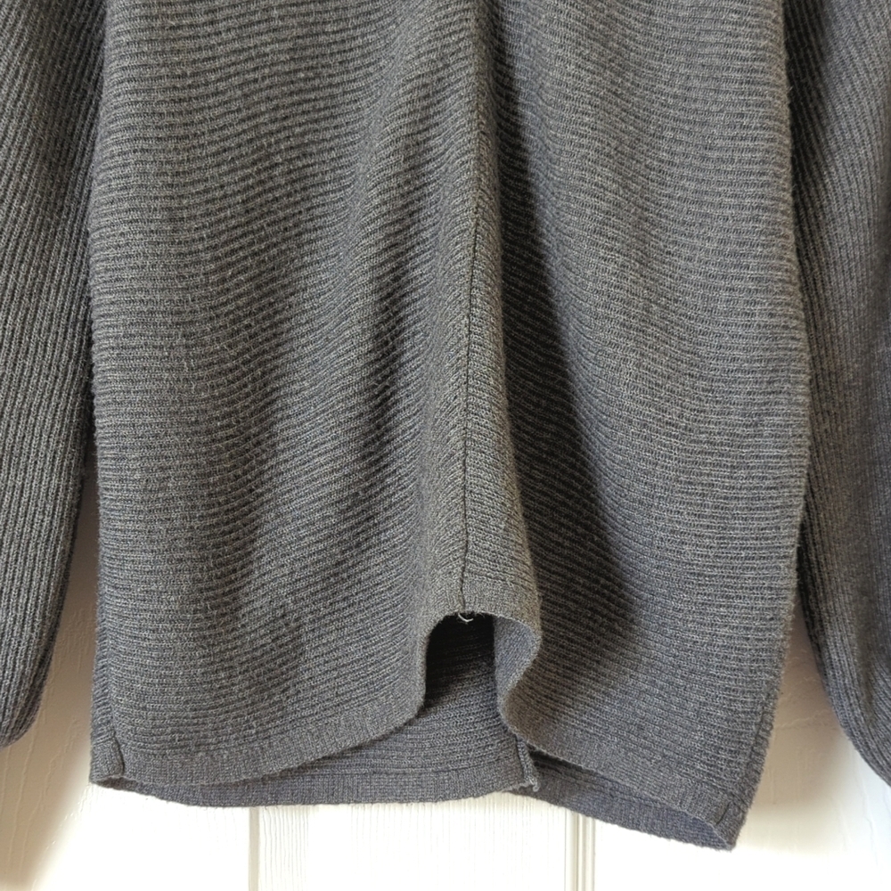 1. State Lightweight Ribbed Knit Long Balloon Sleeve V-neck Sweater Gray XXS - Picture 8 of 12
